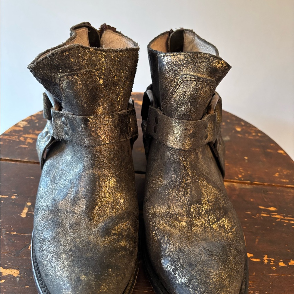 Freebird Phlow by Steven Black and Gold Leather Harness Ankle Boots. W 9. Nice! - Picture 5 of 10